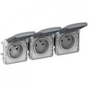 Plexo Розетка С/У 3-м с/з с крышкой 16А IP55 сер. Legrand